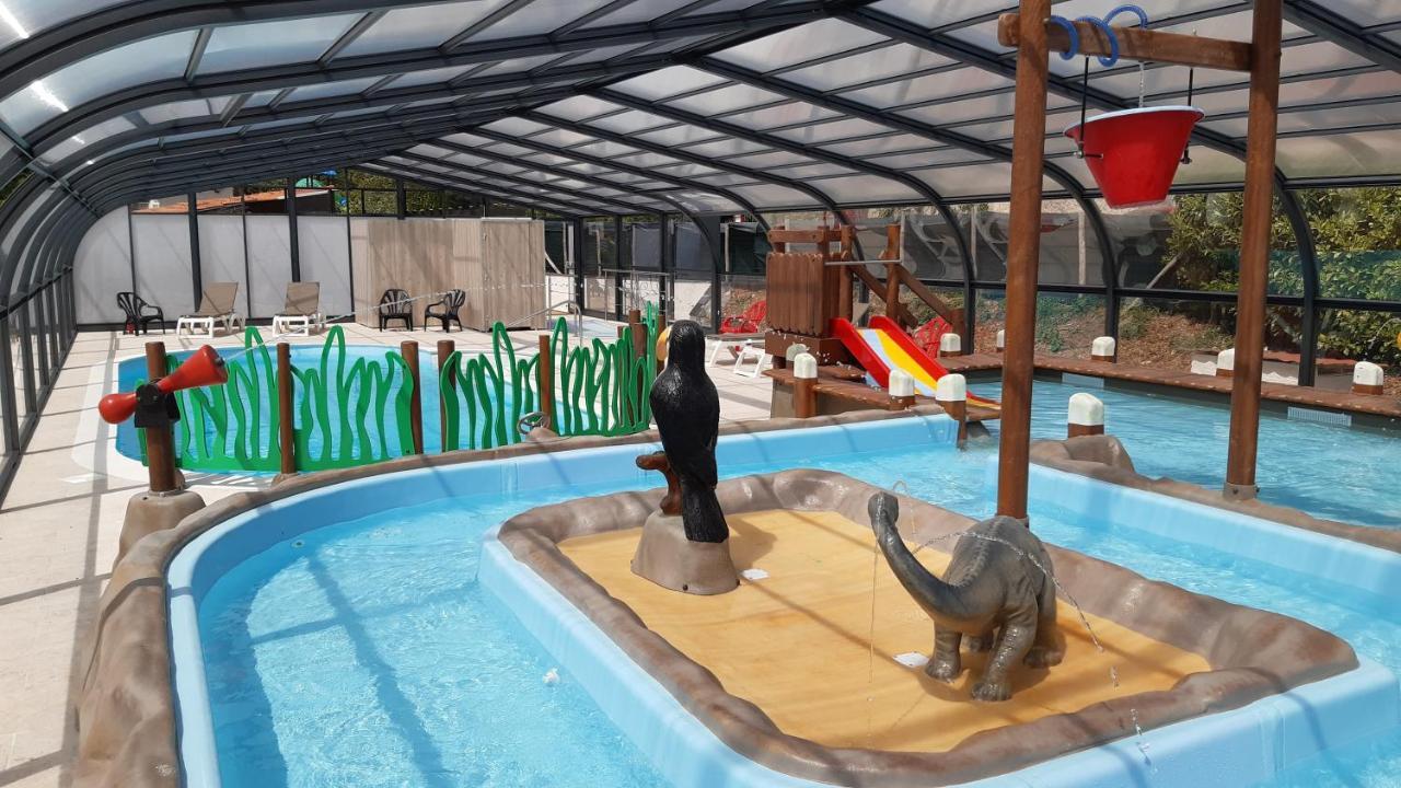 Camping Les Terrasses De Dordogne Rouffignac Saint-Cernin Bagian luar foto