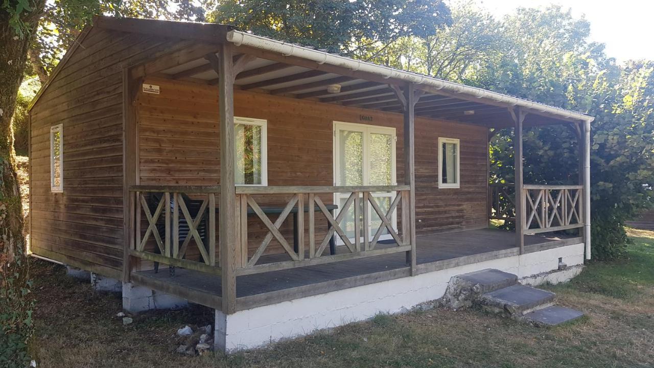 Camping Les Terrasses De Dordogne Rouffignac Saint-Cernin Bagian luar foto