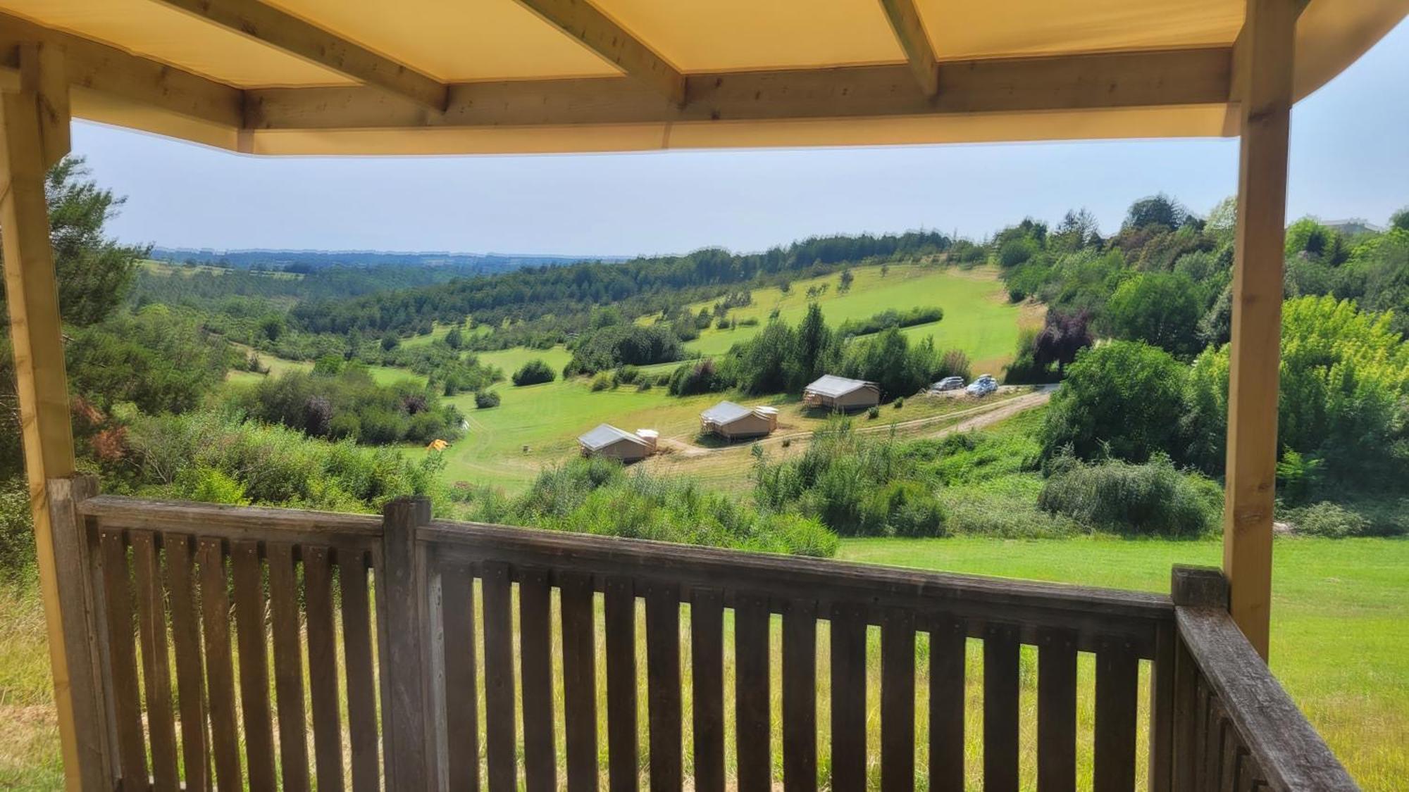 Camping Les Terrasses De Dordogne Rouffignac Saint-Cernin Bagian luar foto
