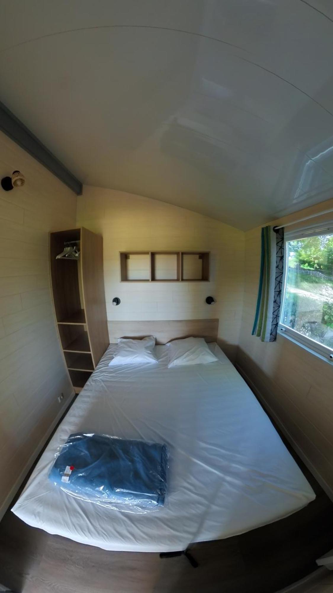 Camping Les Terrasses De Dordogne Rouffignac Saint-Cernin Ruang foto