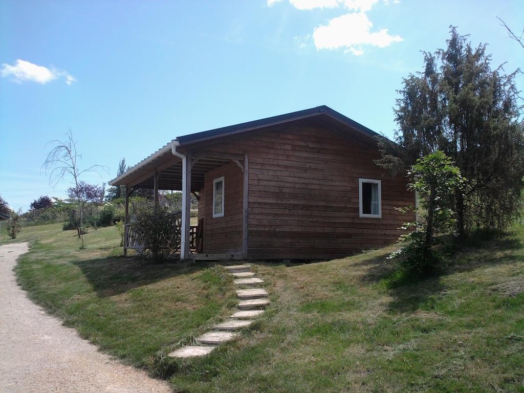 Camping Les Terrasses De Dordogne Rouffignac Saint-Cernin Ruang foto
