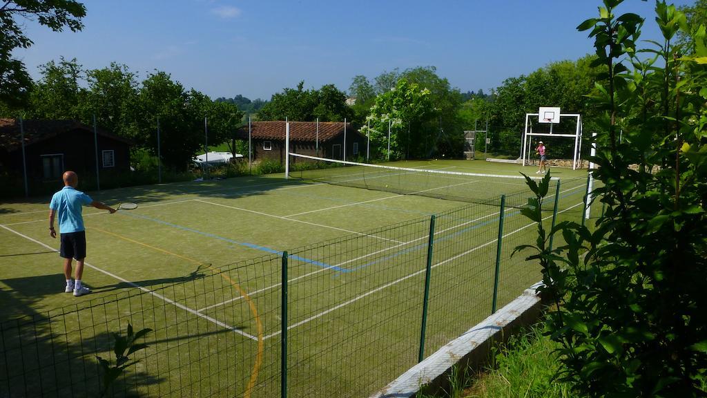 Camping Les Terrasses De Dordogne Rouffignac Saint-Cernin Bagian luar foto