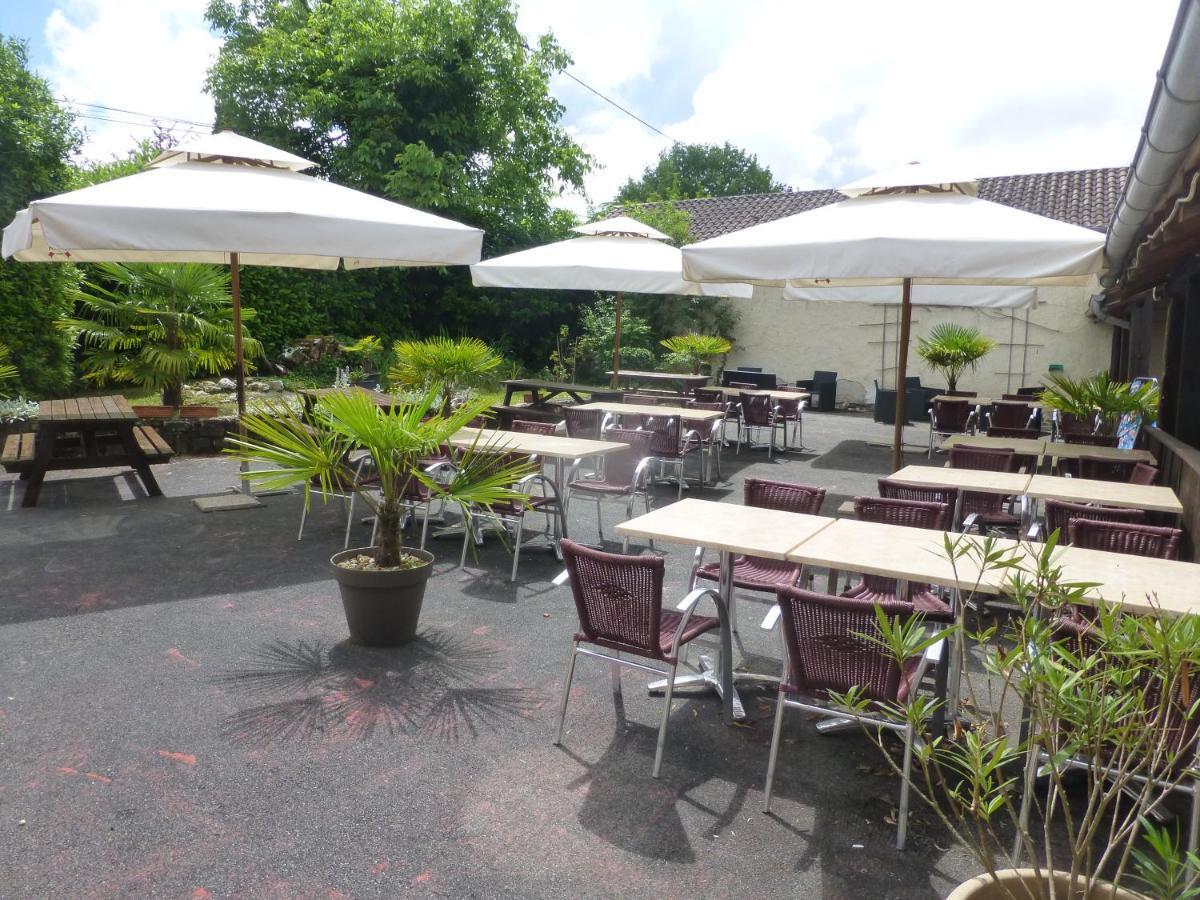 Camping Les Terrasses De Dordogne Rouffignac Saint-Cernin Bagian luar foto